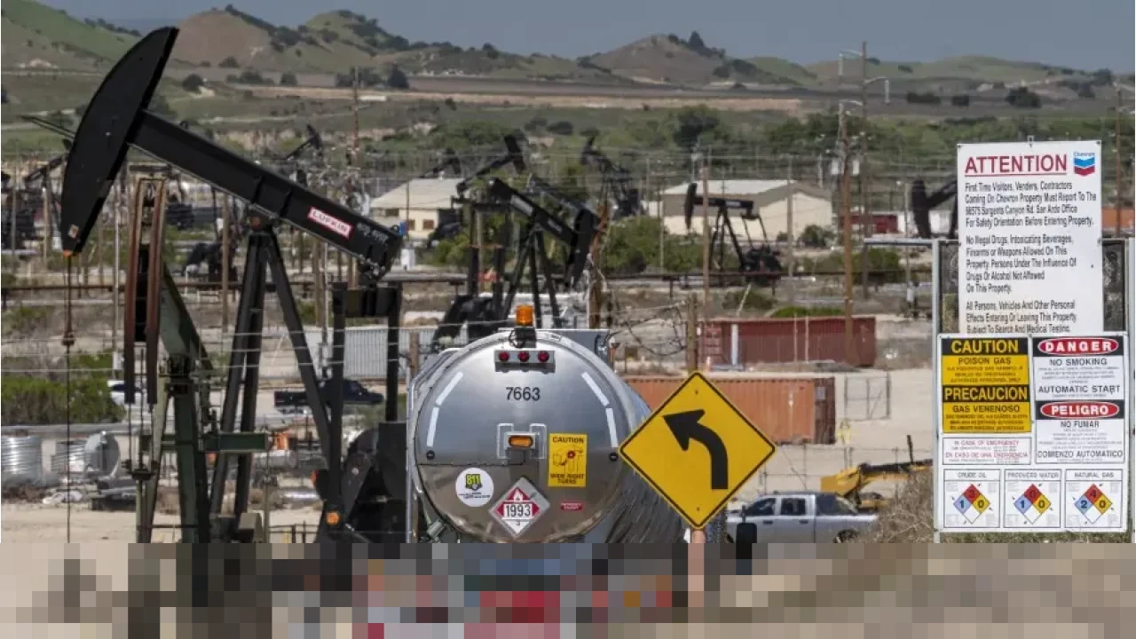 Puluhan Taipan Minyak AS Dijadwalkan Temui Trump, Bahas Pemulihan Sektor Energi Venezuela Puluhan Taipan Minyak AS Dijadwalkan Temui Trump, Bahas Pemulihan Sektor Energi Venezuela