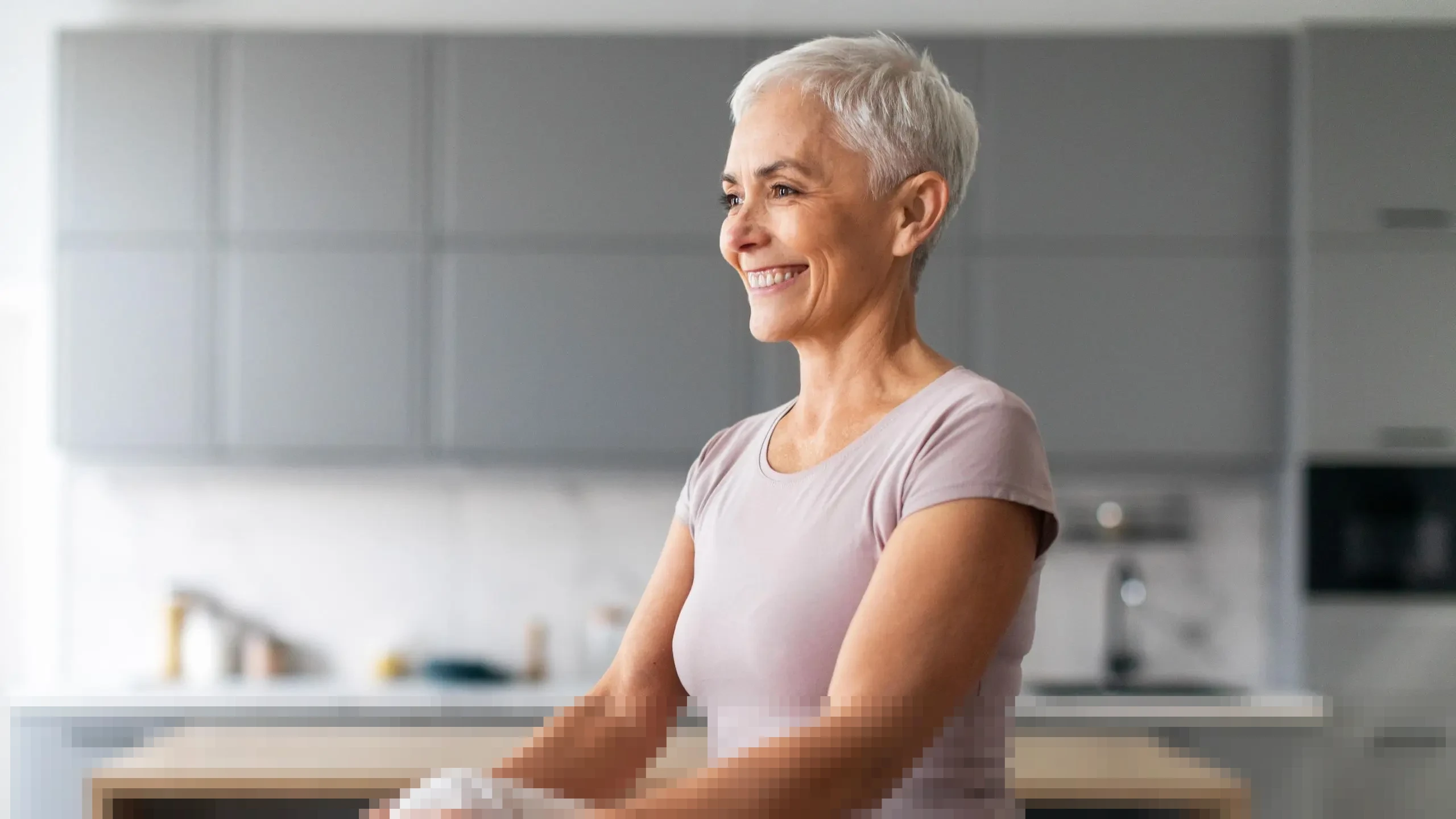 Rahasia Perkuat Otot Inti Tanpa Beranjak dari Kursi: 3 Latihan Efektif untuk Pemula dan Lansia