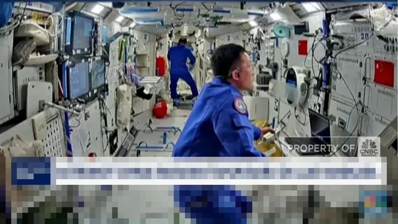 Rayakan Tahun Baru di Luar Angkasa, Astronot China Komitmen Percepat Eksplorasi Antariksa Rayakan Tahun Baru di Luar Angkasa, Astronot China Komitmen Percepat Eksplorasi Antariksa