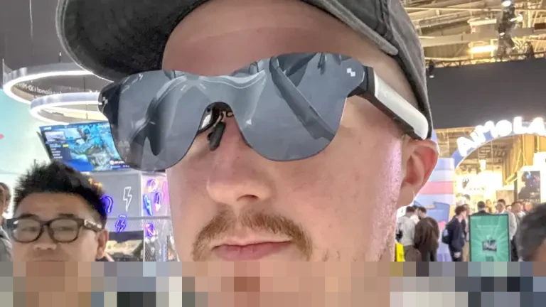 RayNeo Air 4 Pro: Kacamata AR Pertama Dunia dengan HDR10, Visual 200 Inci Bak Layar Bioskop Pribadi