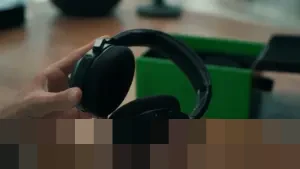 Razer Perkenalkan Project Motoko: Headset Gaming AI Canggih dengan Kamera Ganda, Siap ‘Latih Terminator’