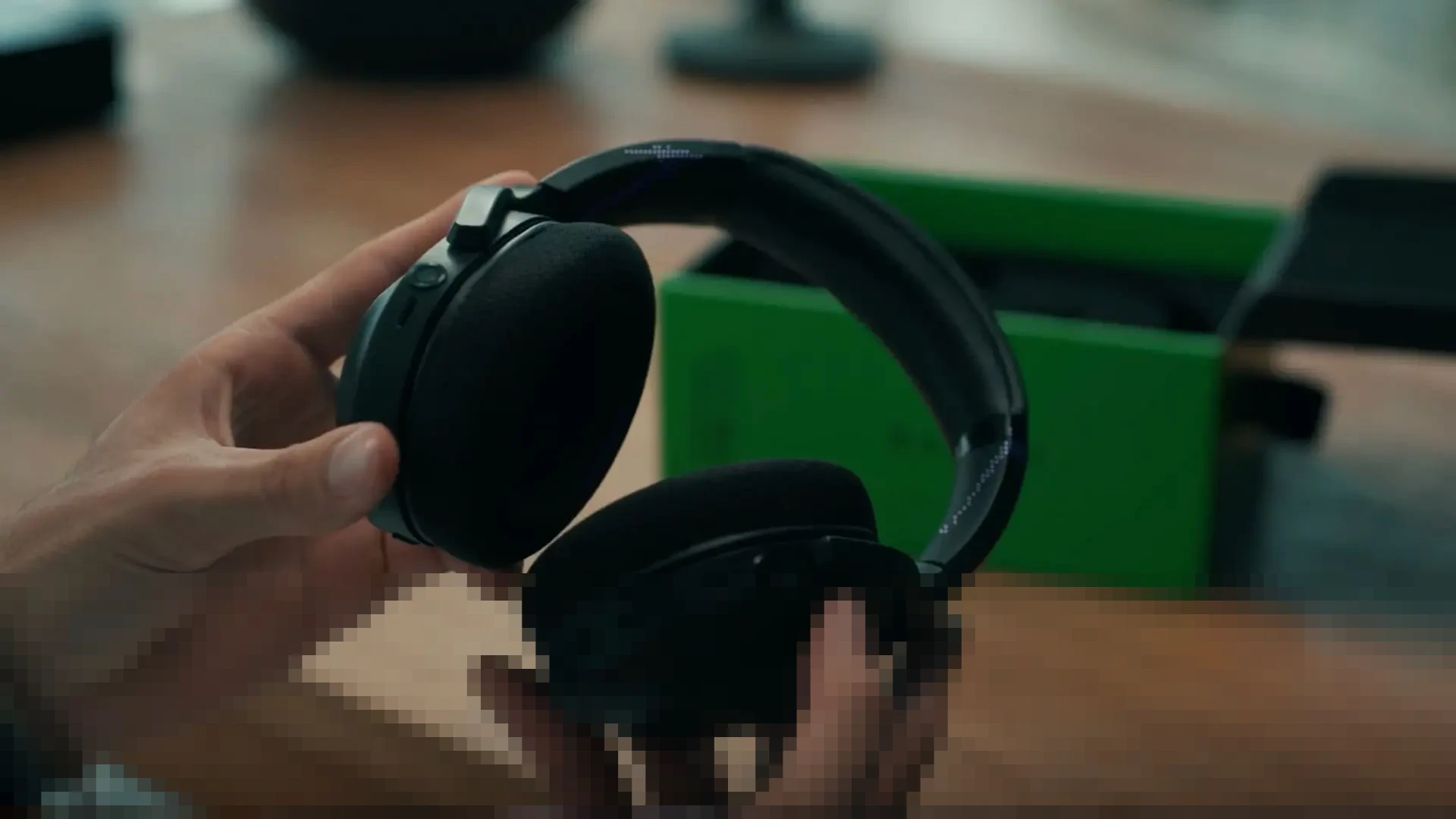 Razer Perkenalkan Project Motoko: Headset Gaming AI Canggih dengan Kamera Ganda, Siap ‘Latih Terminator’ Razer Perkenalkan Project Motoko: Headset Gaming AI Canggih dengan Kamera Ganda, Siap ‘Latih Terminator’