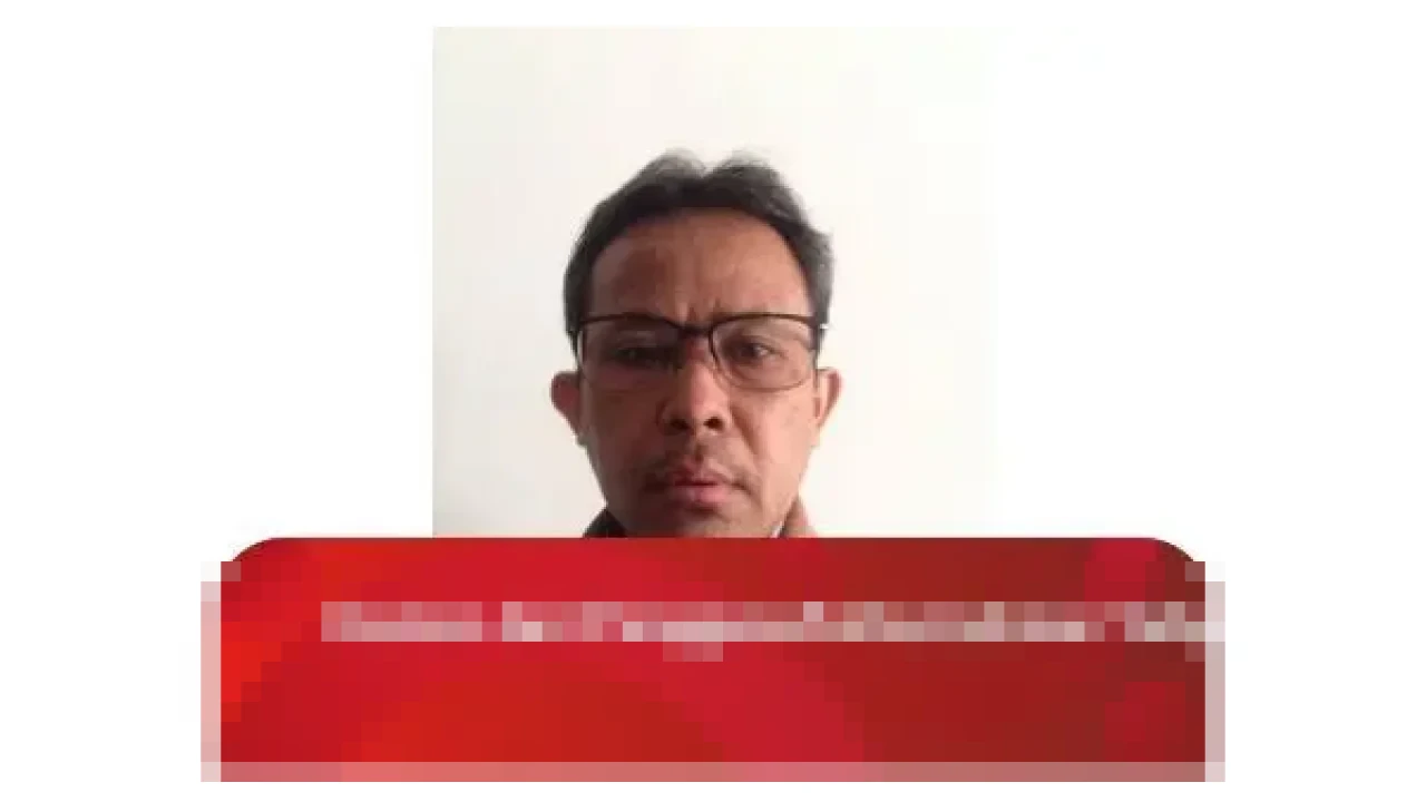 Rezim Khamenei di Persimpangan: Antara Mempertahankan Status Quo atau Terpaksa Beradaptasi dengan Perubahan Rezim Khamenei di Persimpangan: Antara Mempertahankan Status Quo atau Terpaksa Beradaptasi dengan Perubahan