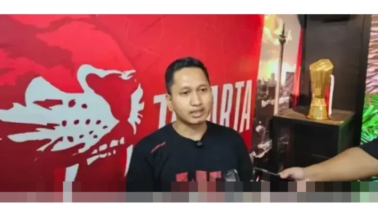 Ribuan Jakmania Penuhi Latihan Persija di Depok, Kobarkan Semangat Jelang Duel Panas Kontra Persib