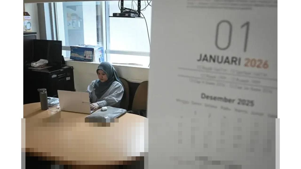 Ribuan Pegawai Pemprov DKI Jakarta Padati Balai Kota, Tandai Hari Pertama Kerja 2026 Ribuan Pegawai Pemprov DKI Jakarta Padati Balai Kota, Tandai Hari Pertama Kerja 2026