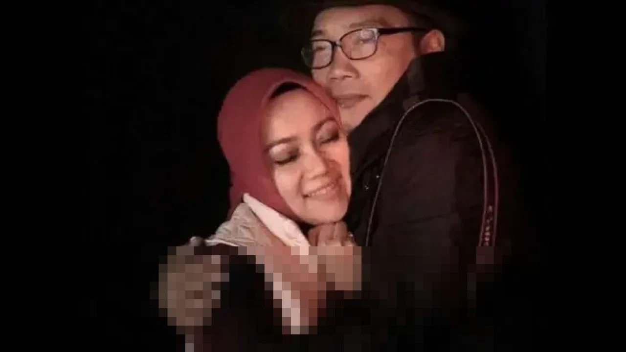 Ridwan Kamil dan Atalia Praratya Resmi Bercerai, Terungkap Chat Terakhir yang Jauh dari Konflik Ridwan Kamil dan Atalia Praratya Resmi Bercerai, Terungkap Chat Terakhir yang Jauh dari Konflik