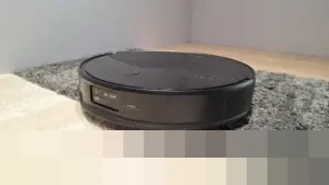 Roborock Saros 20 Hadir dengan Fitur AdaptiLift 3.0, Bersihkan Karpet Tebal Tanpa Tersangkut