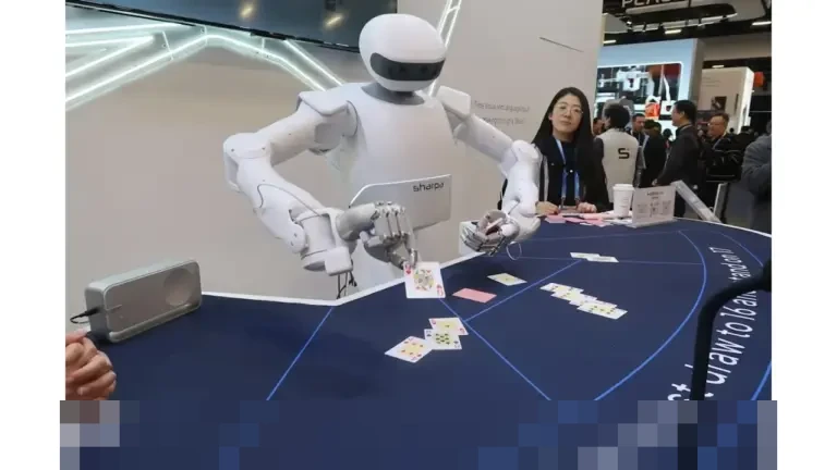 Robot Humanoid Sharpa Curi Perhatian di CES 2026: Mahir Main Ping-pong hingga Jadi Dealer Blackjack