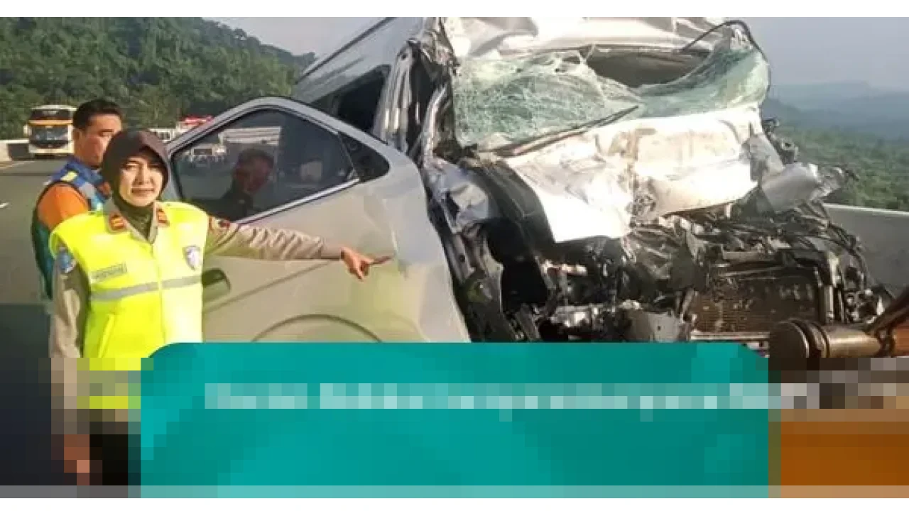 Rombongan Guru Jakarta Kecelakaan Maut di Tol Ungaran, Kepala Sekolah Meninggal Dunia Saat Hendak Takziah Rombongan Guru Jakarta Kecelakaan Maut di Tol Ungaran, Kepala Sekolah Meninggal Dunia Saat Hendak Takziah