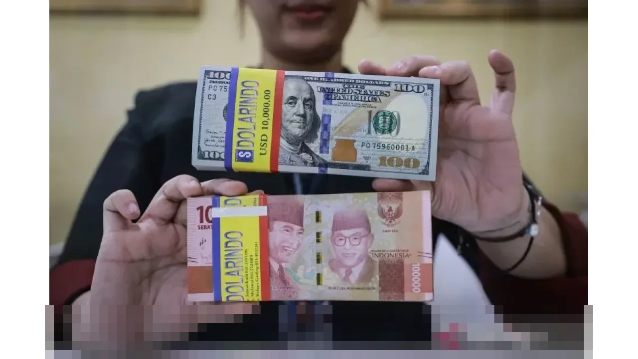 Rupiah Melemah 0,11 Persen di Tengah Penguatan Dolar AS Akibat Data Ekonomi Amerika yang Membaik