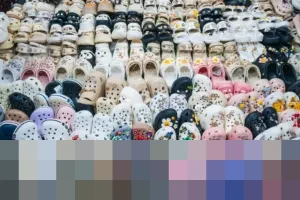 Saham Crocs (CROX) Diproyeksikan Menguat, Kinerja Kuartal III Lampaui Ekspektasi Pasar dan Optimalkan Efisiensi