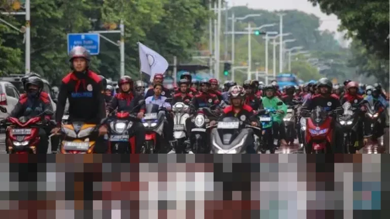 Said Iqbal: “Patungan Sewa Bus Tak Mampu,” Ribuan Buruh Konvoi Motor ke Istana dan DPR