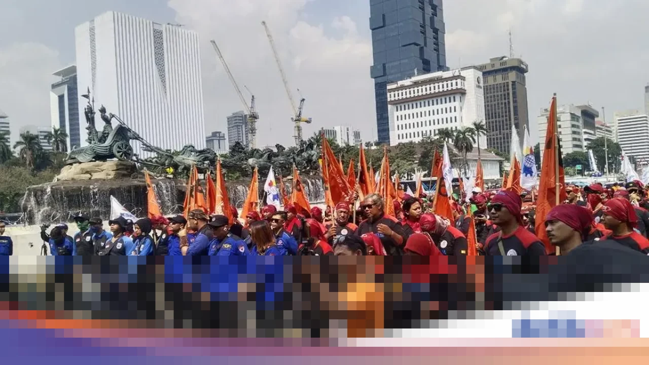 Said Iqbal: “Upah Buruh Jakarta Lebih Rendah dari Karawang,” Ancam Gugat PTUN dan Geruduk Istana