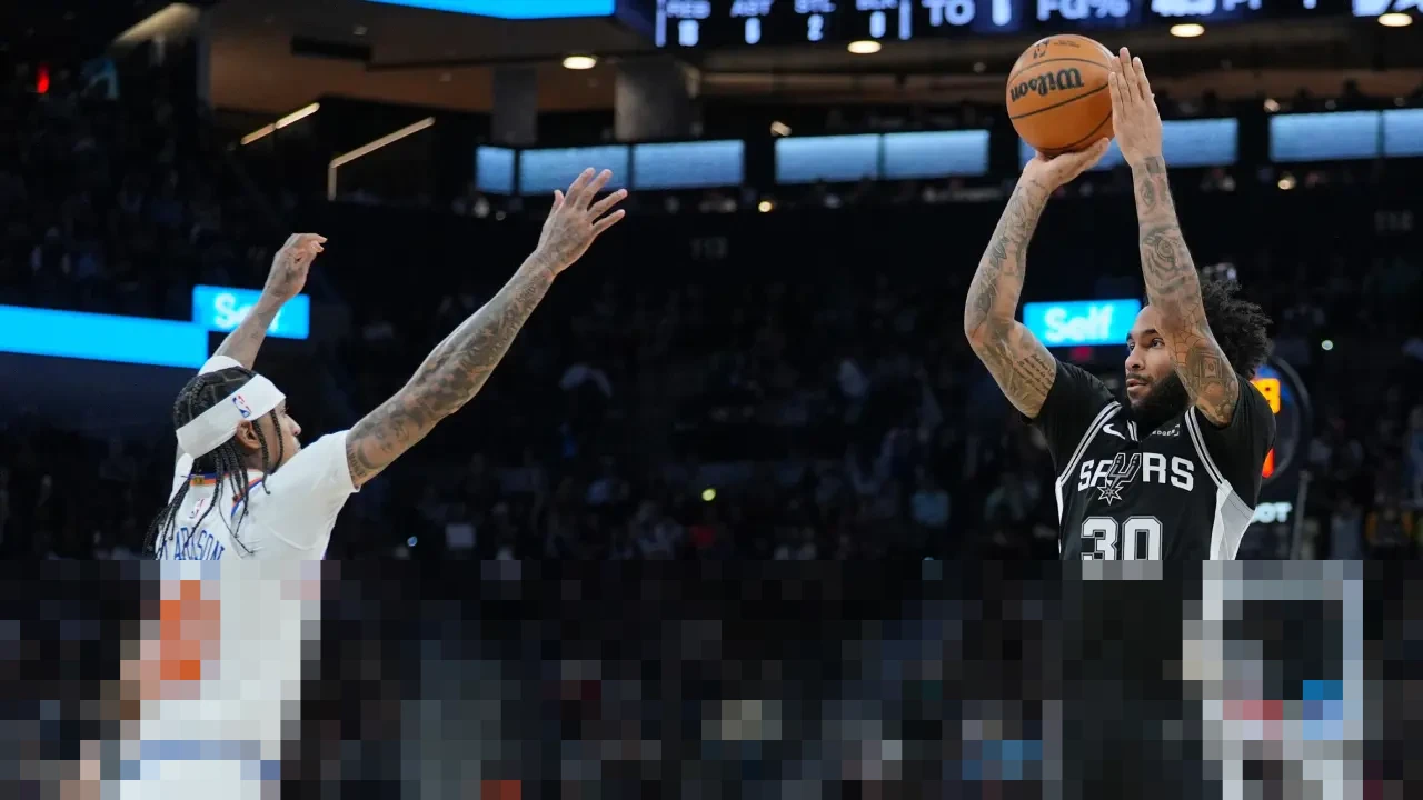 San Antonio Spurs Hentikan New York Knicks 134-132, Julian Champagnie Ukir Rekor Tripoin Klub