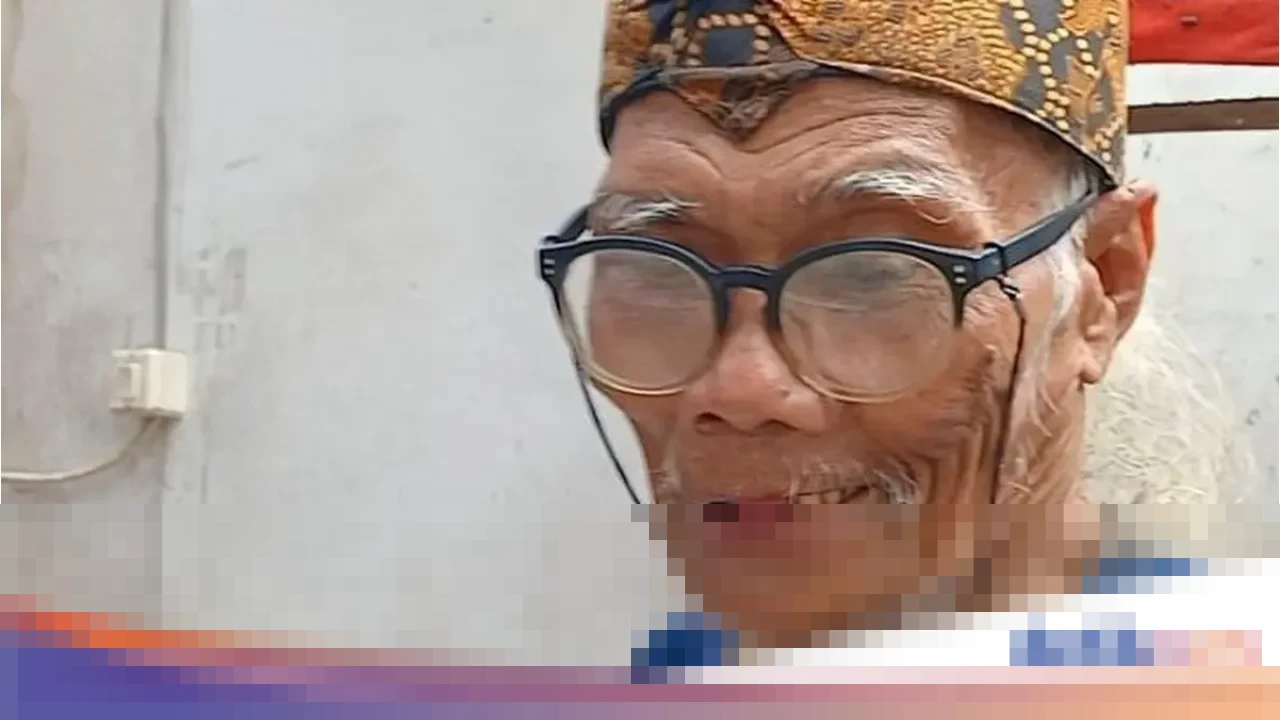 Semangat Tak Padam di Usia 75 Tahun: Diding Boneng Aktif di Teater dan Mengajar Mahasiswa