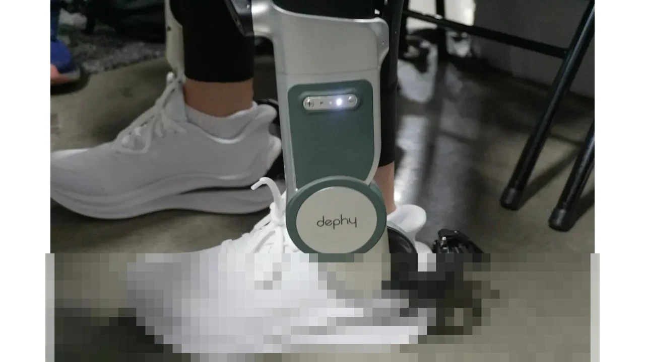 Sensasi Melayang di CES 2026: Sepatu Robotik Dephy Sidekick Tawarkan Dorongan Ekstra