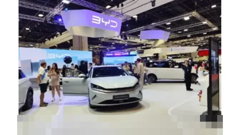Singapore Motor Show 2026 Tegaskan Dominasi EV, Hadirkan Debut Merek Mewah Hongqi Singapore Motor Show 2026 Tegaskan Dominasi EV, Hadirkan Debut Merek Mewah Hongqi