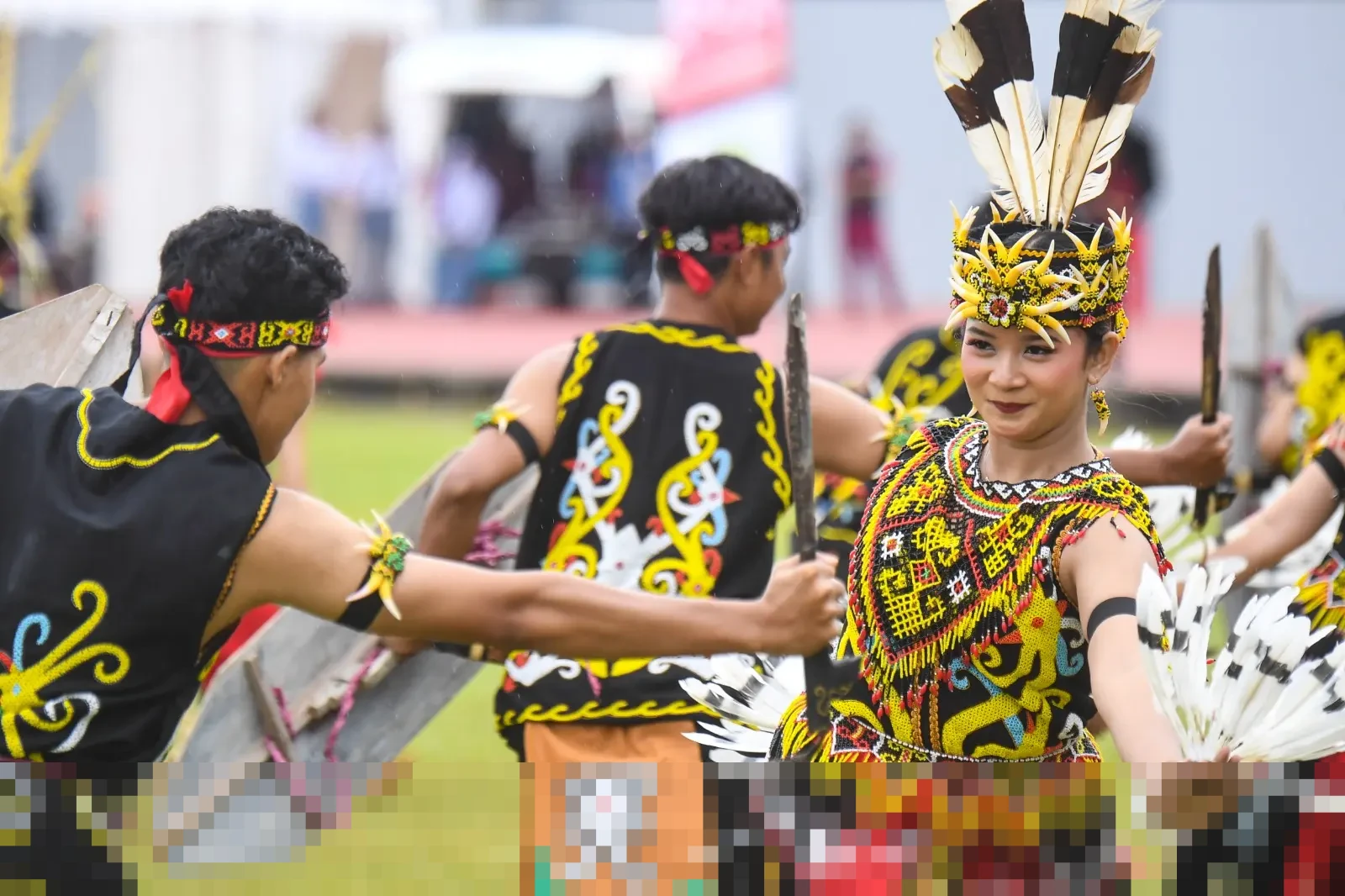 Tarian Kolosal Meriahkan Peringatan HUT ke-69 Kalimantan Timur di Samarinda, Usung Tema Generasi Emas