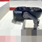 Terkesima di CES 2026: Roborock Saros Rover, Robot Vakum Berkaki Dua yang Mampu Panjat Tangga dan Melompat