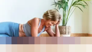 Tetap Kuat di Atas 60 Tahun Tanpa Alat: 5 Latihan Esensial Rekomendasi Instruktur Pilates