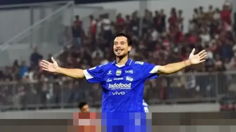 Thom Haye: “Sangat Bersemangat Hadapi Rivalitas Terbesar Persib vs Persija”