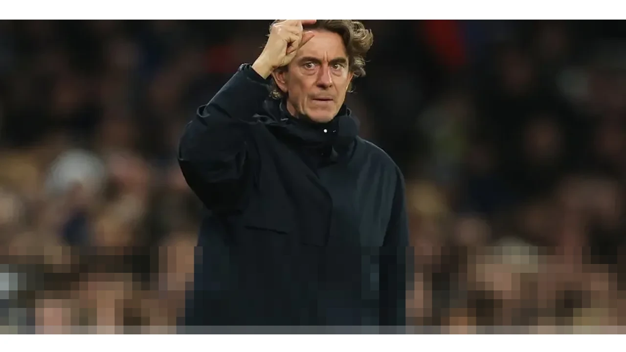 Thomas Frank: “Itu Bodoh Kalau Sengaja!” Soal Gelas Arsenal di Tengah Kekalahan Tottenham