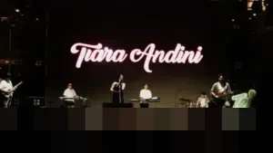 Tiara Andini Pimpin Doa Bersama 160 Ribu Pengunjung Sarinah, Sambut Tahun Baru dengan Refleksi dan Empati