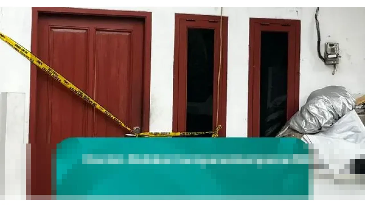 Tiga Korban Tewas Sekeluarga di Warakas Dimakamkan, Polisi Masih Selidiki Penyebab Kematian Tiga Korban Tewas Sekeluarga di Warakas Dimakamkan, Polisi Masih Selidiki Penyebab Kematian