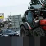 Tolak Kesepakatan Dagang UE-Mercosur, Petani Irlandia Blokir Jalan dengan Traktor di Athlone