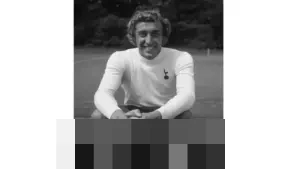 Tottenham Hotspur Berduka: Martin Chivers, ‘Rolls-Royce’ Lini Depan, Berpulang di Usia 80 Tahun