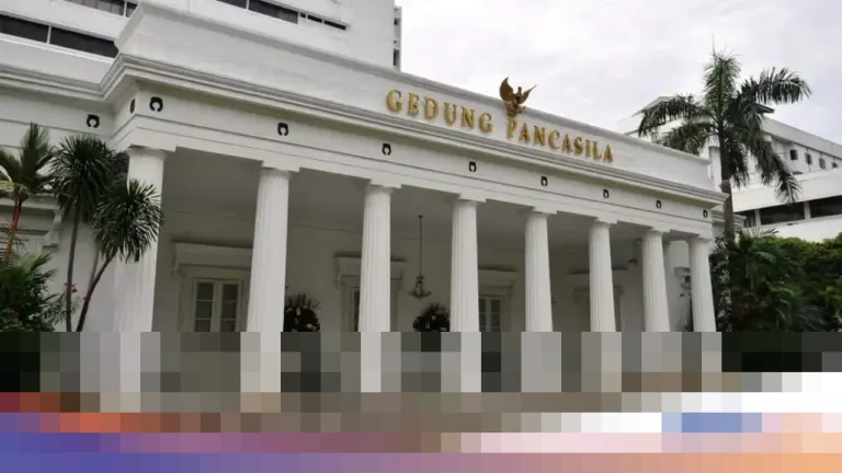 Trump: “AS Berhasil Lancarkan Serangan Skala Besar terhadap Venezuela”, Kemlu Imbau WNI Waspada Trump: “AS Berhasil Lancarkan Serangan Skala Besar terhadap Venezuela”, Kemlu Imbau WNI Waspada