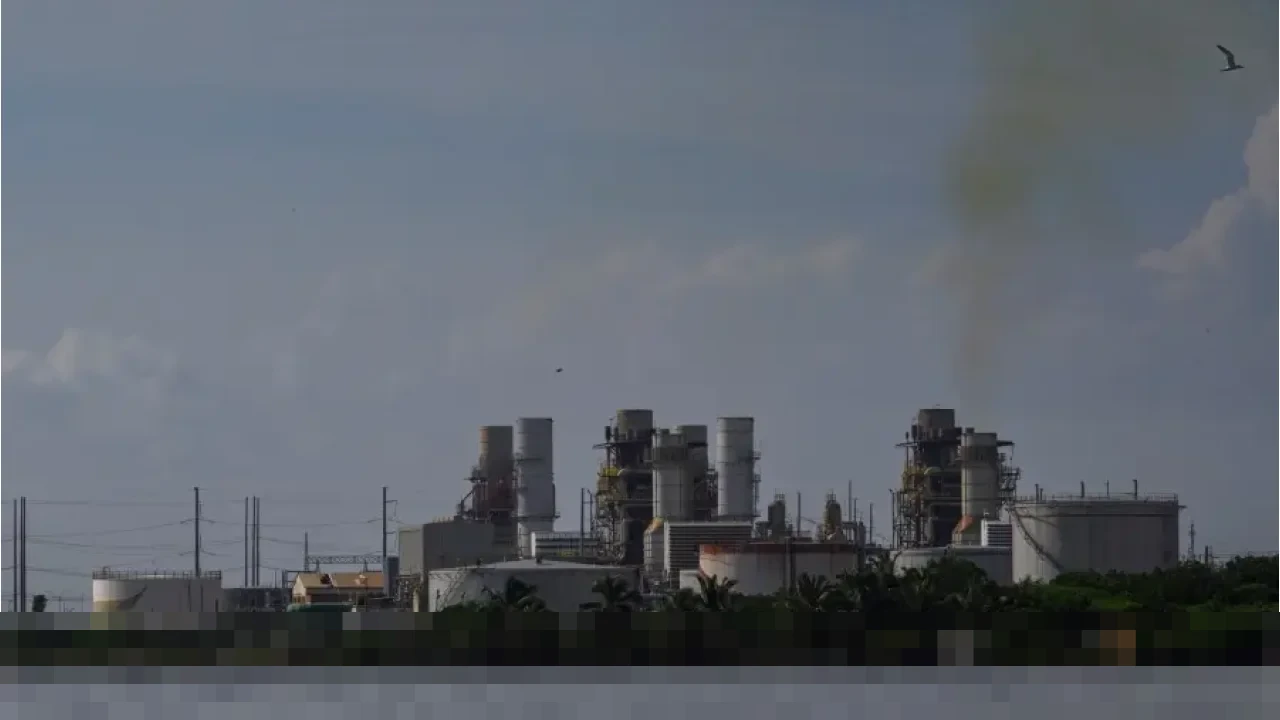 Trump Desak Investasi US$100 M di Venezuela, Bos Minyak AS Beri Peringatan Keras