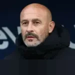 Vincenzo Italiano Tegaskan Bologna Tak Akan Ulangi Kesalahan Fatal Kartu Merah Cambiaghi