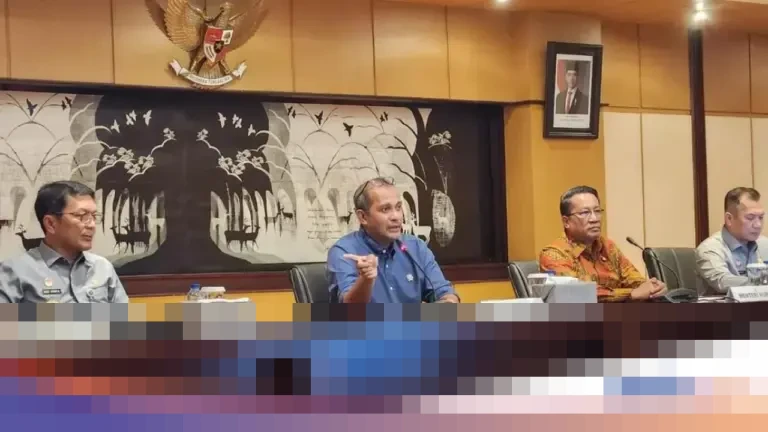 Wamenkum Eddy Hiariej: Pasal Martabat Presiden Ada untuk Lindungi Negara dan Cegah Anarkis Wamenkum Eddy Hiariej: Pasal Martabat Presiden Ada untuk Lindungi Negara dan Cegah Anarkis