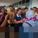 Wamenparekraf Ni Luh Puspa Sambut Wisman Perdana di Batam, Optimistis Capai Target Kunjungan 2026