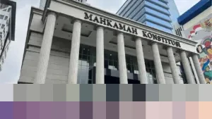 Warga Gugat UU LLAJ, Minta MK Tambah Sanksi Kerja Sosial untuk Pengemudi Perokok