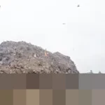 Warga Kramat Jati Keluhkan Tumpukan Sampah Menggunung di Pasar Induk, Bau Busuk Tercium Ratusan Meter