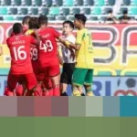 Wasit Kontroversial Korea Selatan Pimpin El Clasico Persib vs Persija, Potensi Banjir Kartu Mengintai