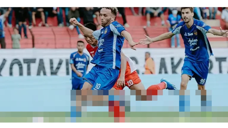 Ze Valente: “Bukan Liga Mudah”, Capai 100 Laga Penuh Tantangan di BRI Super League Ze Valente: “Bukan Liga Mudah”, Capai 100 Laga Penuh Tantangan di BRI Super League